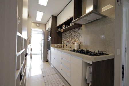 Apartamento à venda com 92m², 2 quartos e 2 vagasCozinha