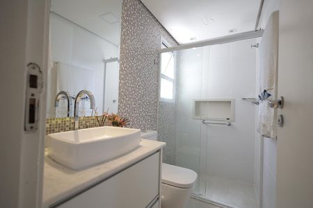 Apartamento à venda com 92m², 2 quartos e 2 vagasBanheiro 2