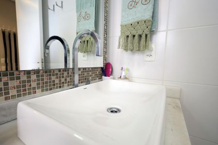 Apartamento à venda com 92m², 2 quartos e 2 vagasBanheiro Suíte