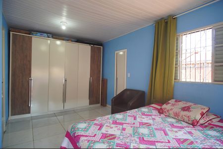 Quarto 1 de casa à venda com 2 quartos, 190m² em Santos Dumont, São Leopoldo