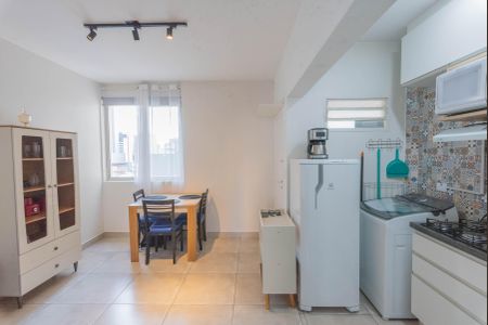 Sala/Cozinha de apartamento à venda com 1 quarto, 46m² em Centro, Campinas