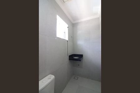 Banheiro Social de kitnet/studio para alugar com 1 quarto, 23m² em Jardim do Mar, São Bernardo do Campo