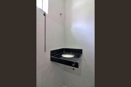 Banheiro Social de kitnet/studio para alugar com 1 quarto, 23m² em Jardim do Mar, São Bernardo do Campo