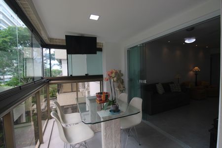 Apartamento à venda com 87m², 3 quartos e 1 vagaSala - Varanda