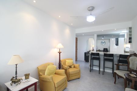 Apartamento à venda com 87m², 3 quartos e 1 vagaSala