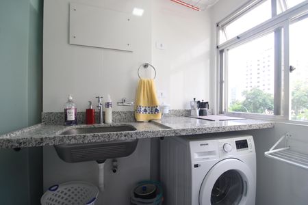 Apartamento à venda com 87m², 3 quartos e 1 vagaÁrea de serviço