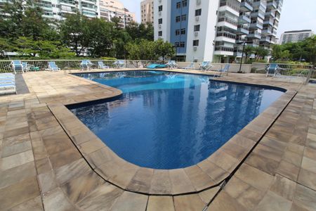 Apartamento à venda com 87m², 3 quartos e 1 vagaÁrea comum - Piscina