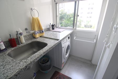 Apartamento à venda com 87m², 3 quartos e 1 vagaÁrea de serviço
