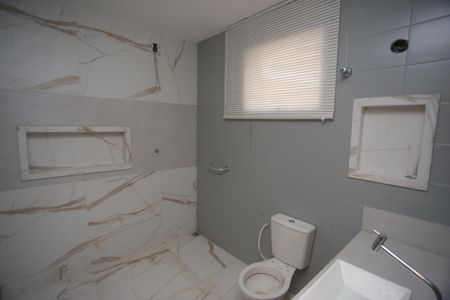 Casa para alugar com 100m², 2 quartos e 1 vagaBanheiro