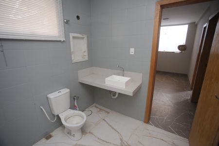 Casa para alugar com 100m², 2 quartos e 1 vagaBanheiro