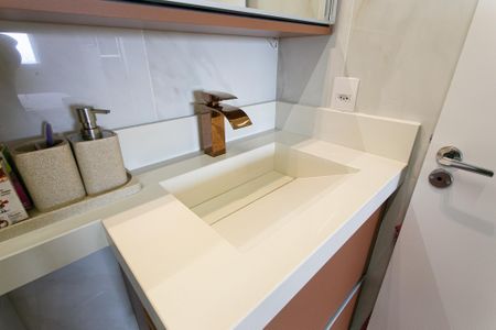 Apartamento à venda com 58m², 2 quartos e 1 vagaBanheiro da Suíte