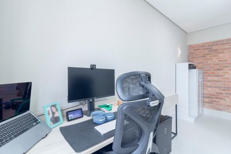 Apartamento à venda com 90m², 2 quartos e 1 vagaEscritório