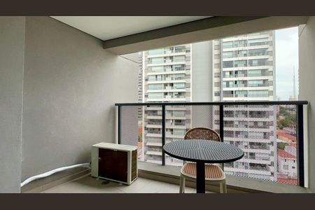 Varanda de kitnet/studio para alugar com 1 quarto, 25m² em Pompeia, São Paulo