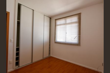 Apartamento à venda com 80m², 2 quartos e 1 vagaQuarto 2