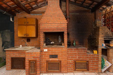 Casa para alugar com 200m², 3 quartos e 3 vagas Casa para alugar com 200m², 3 quartos e 3 vagasÁrea Externa - Churrasqueira