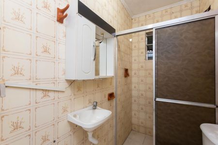 Casa para alugar com 200m², 3 quartos e 3 vagas Casa para alugar com 200m², 3 quartos e 3 vagasBanheiro 2