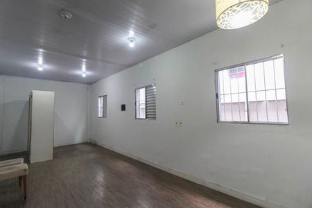 Sala/Quarto de casa à venda com 7 quartos, 300m² em Jardim Sapopemba, São Paulo