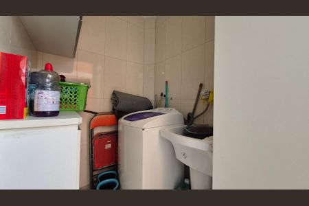 Apartamento à venda com 84m², 3 quartos e 2 vagasLavanderia 