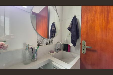 Apartamento à venda com 84m², 3 quartos e 2 vagasBanheiro 