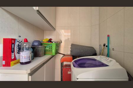 Apartamento à venda com 84m², 3 quartos e 2 vagasLavanderia 