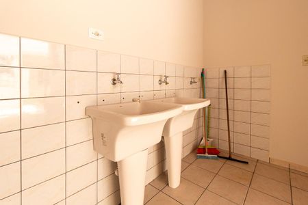 Casa para alugar com 140m², 3 quartos e 4 vagasÁrea de Serviço