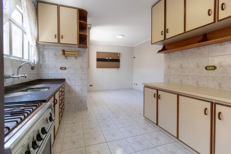 Casa para alugar com 140m², 3 quartos e 4 vagasCozinha - Armários