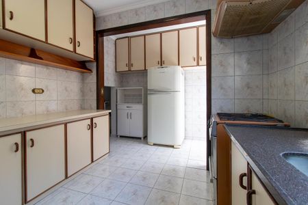 Casa para alugar com 140m², 3 quartos e 4 vagasCozinha - Armários