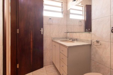 Casa para alugar com 140m², 3 quartos e 4 vagasBanheiro da Suíte
