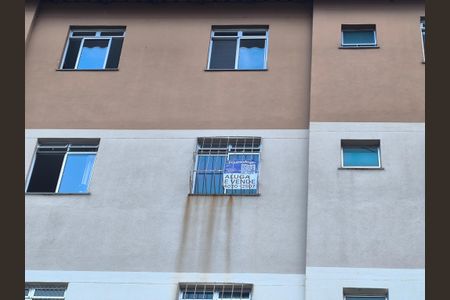 Apartamento para alugar com 46m², 2 quartos e 1 vagaPlaca do QuintoAndar MJTR-4