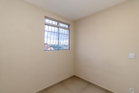 Quarto 2 de apartamento para alugar com 2 quartos, 46m² em Juliana, Belo Horizonte
