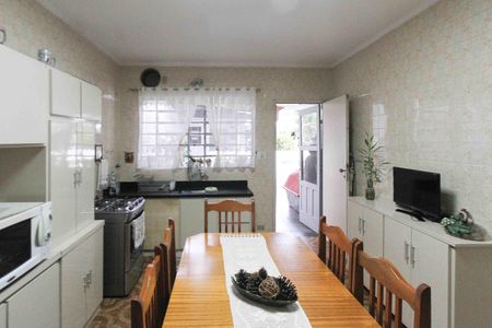 Casa para alugar com 220m², 3 quartos e 3 vagasCozinha