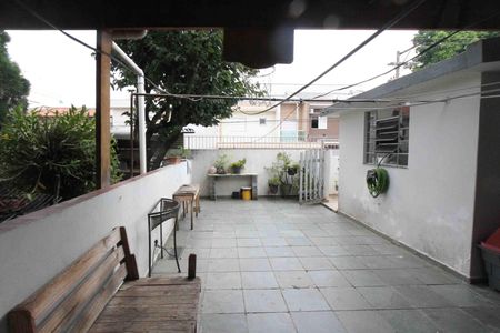 Casa para alugar com 220m², 3 quartos e 3 vagasQuintal