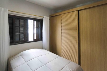 Casa para alugar com 220m², 3 quartos e 3 vagasQuarto