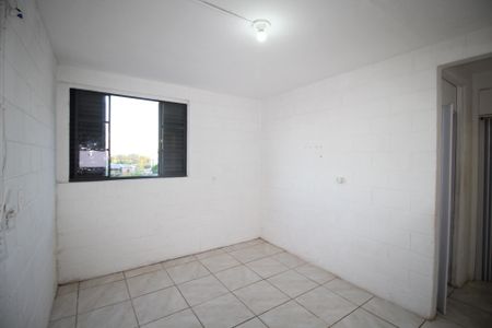 Sala de apartamento para alugar com 2 quartos, 46m² em Rubem Berta, Porto Alegre
