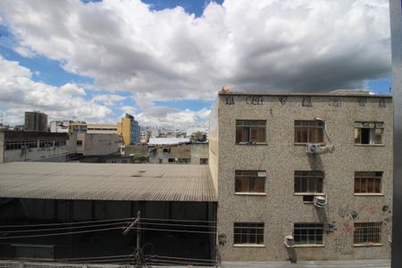 Vista da Sala de apartamento para alugar com 2 quartos, 60m² em Centro, Nilópolis
