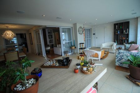 Apartamento à venda com 200m², 3 quartos e 4 vagas