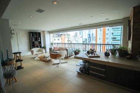 Apartamento à venda com 200m², 3 quartos e 4 vagas