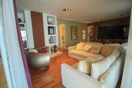 Apartamento à venda com 200m², 3 quartos e 4 vagas