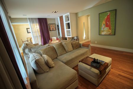 Apartamento à venda com 200m², 3 quartos e 4 vagas