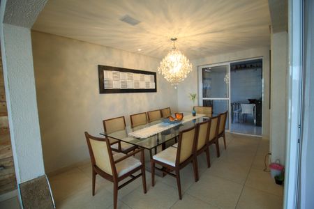 Apartamento à venda com 200m², 3 quartos e 4 vagas