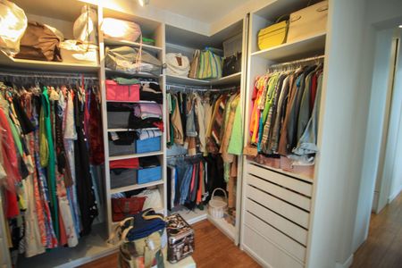 Apartamento à venda com 200m², 3 quartos e 4 vagas