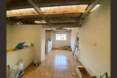 Casa à venda com 200m², 2 quartos e 1 vagaTerraço