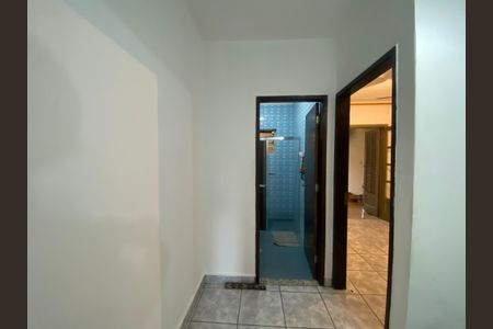 Casa à venda com 200m², 2 quartos e 1 vagaCorredor - Quartos