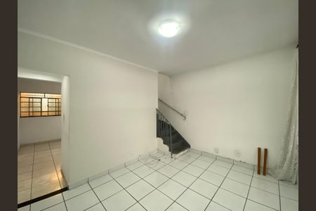 Sala de casa à venda com 2 quartos, 200m² em Vila Constança, São Paulo