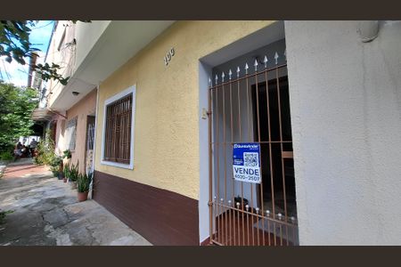 Casa à venda com 83m², 2 quartos e sem vaga Casa à venda com 83m², 2 quartos e sem vagaPlaquinha