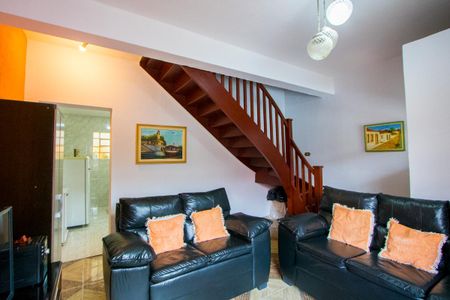 Casa à venda com 83m², 2 quartos e sem vaga Casa à venda com 83m², 2 quartos e sem vagaSala