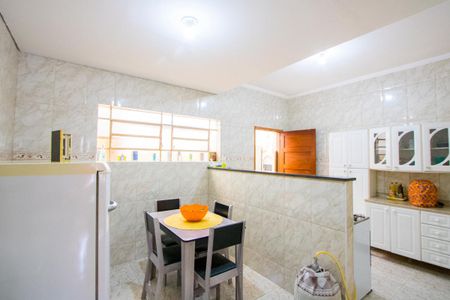 Casa à venda com 83m², 2 quartos e sem vaga Casa à venda com 83m², 2 quartos e sem vagaCozinha/Copa