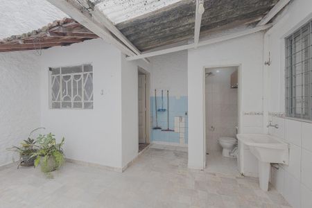 Casa para alugar com 110m², 2 quartos e 1 vagaÁrea de Serviço