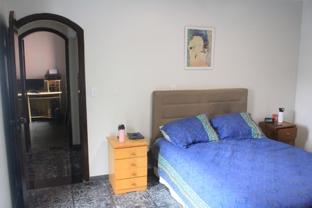 Casa à venda com 150m², 3 quartos e 4 vagasSuíte