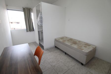 Quarto de casa para alugar com 1 quarto, 25m² em Jardim da Granja, São José dos Campos